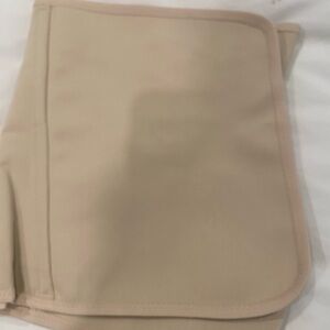 Belly bandit postpartum waistband nwt maternity